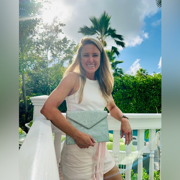 Rebecca Minkoff Silver Glitter Leo Clutch EUC - Picture 17 of 17